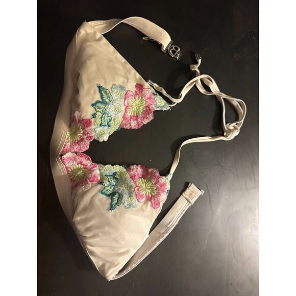 Beach Bunny Bikini Top and Bottoms Bikini Set - Picture 1 of 7